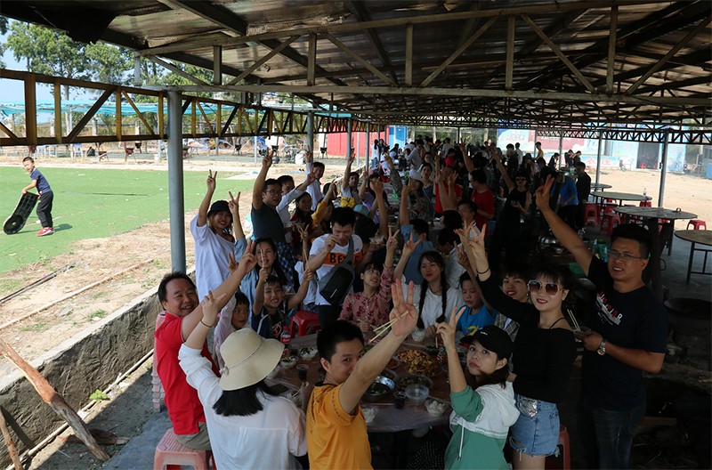 瀾速激光集體照1 瀾速激光集體照1