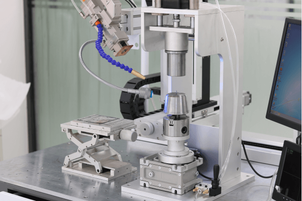 激光焊接機(jī) 激光焊接機(jī)